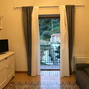 Alloggio per agriturismo Tecla, Capri Leone